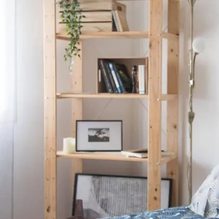 Rent this 2 bed apartment on 78180 Montigny-le-Bretonneux