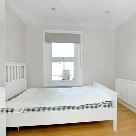 Image 7 - Fifty One, Friends' Walk, London, UB8 1SD, United Kingdom - Apartment for rent