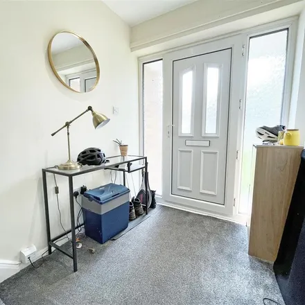 Rent this 3 bed duplex on Penarth Rise in Nottingham, NG5 4EE