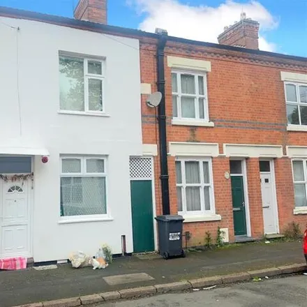 Buy this 3 bed townhouse on Cottesmore Road in Leicester, LE5 3NU