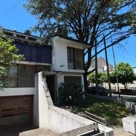 Buy this studio house on Francisco Madero 301 in Partido de Morón, B1704 EKI Villa Sarmiento