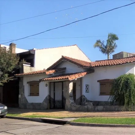 Buy this studio house on Caseros 600 in Partido de Morón, Haedo