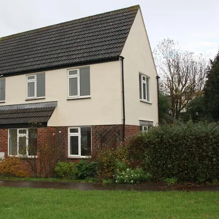 Rent this 3 bed house on 92 Lancaster Road in Yate, BS37 5SX