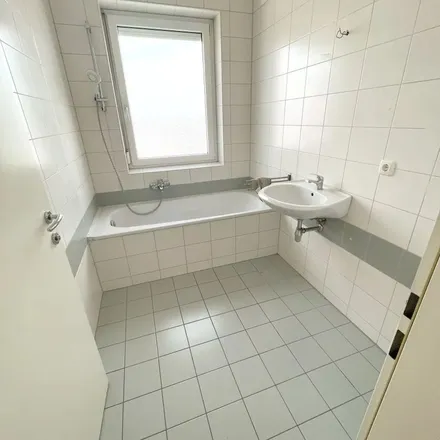 Image 9 - Brucknerplatz 11, 4063 Hörsching, Austria - Apartment for rent