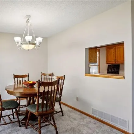 Image 5 - 661 Sullivan Drive Northeast, Columbia Heights, MN 55421, USA - House for sale