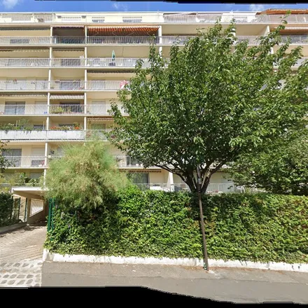 Rent this 2 bed apartment on 2 Avenue de la Résistance in 93100 Montreuil, France