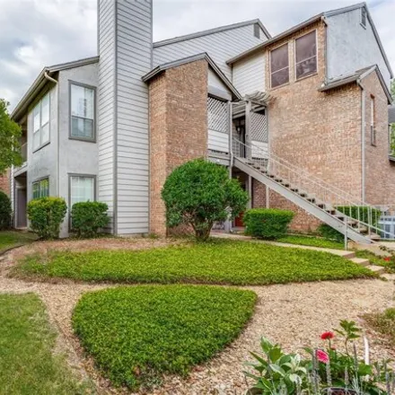 Buy this 2 bed condo on 4080 Beltway Drive in Addison, TX 75001