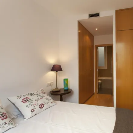 Image 2 - Carrer de Girona, 155, 08037 Barcelona, Spain - Apartment for rent