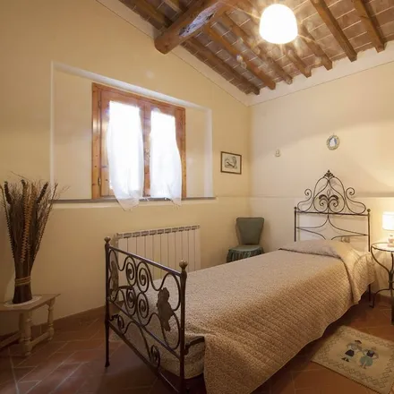 Rent this 2 bed apartment on 50025 Montespertoli FI