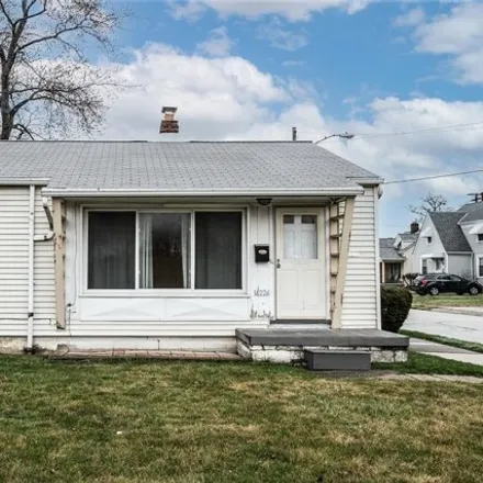 Buy this 2 bed house on 2286 Hilda Avenue in Lakewood, OH 44107