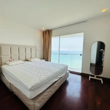 Rent this 4 bed apartment on Ciclovía Malecón Cisneros in Miraflores, Lima Metropolitan Area 15074