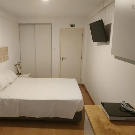 Rent this studio apartment on Avenida Visconde de Valmor 15 in 1000-290 Lisbon, Portugal