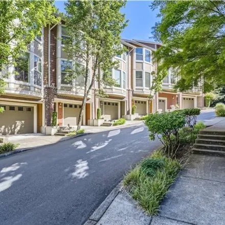 Image 3 - 4256 S Corbett Ave, Portland, Oregon, 97239 - Townhouse for sale