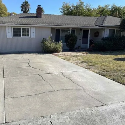 Rent this studio house on 1960 Gilardy Dr Unit A in Concord, California