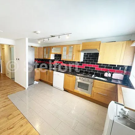 Rent this 3 bed apartment on Garfield Court in 193 Willesden Lane, Brondesbury Park