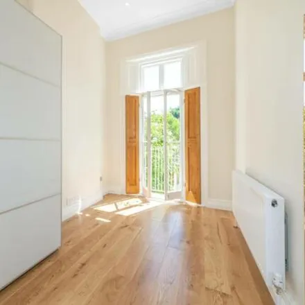 Image 4 - 19 Buckland Crescent, London, NW3 5DH, United Kingdom - Apartment for sale