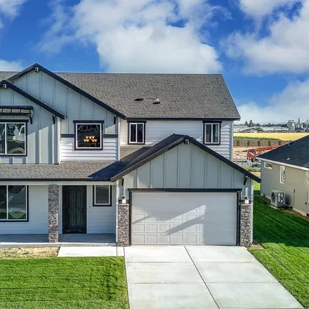 Buy this 5 bed house on I Street Northeast in Quincy, WA