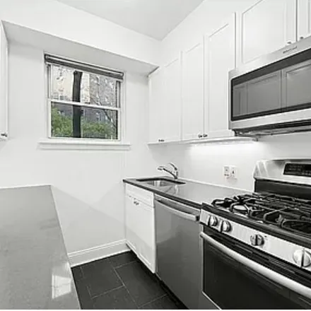Rent this 4 bed apartment on 321 East 12th Street in New York, NY 10003