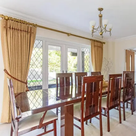 Image 3 - Welcomes Road, London, CR8 5HH, United Kingdom - House for sale