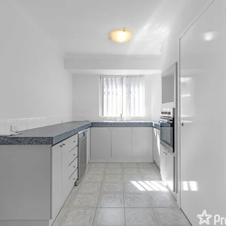 Image 3 - Lois Lane, Warnbro WA 6172, Australia - Apartment for rent