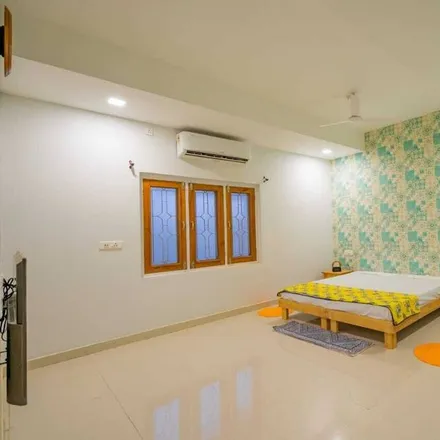 Rent this 5 bed house on Central Jail in raipur, NH130B