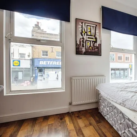 Image 4 - 57 Denmark Hill, Denmark Hill, London, SE5 8RS, United Kingdom - Room for rent