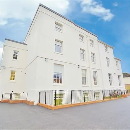 Rent this 2 bed apartment on Grosvenor Square in Bedford Place, Southampton