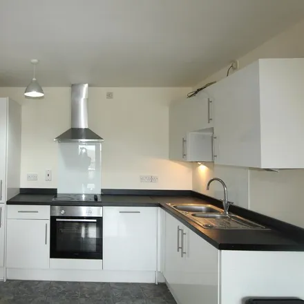 Image 3 - Lovell Park Towers, Lovell Park Hill, Leeds, LS7 1DS, United Kingdom - Apartment for rent