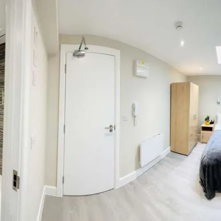 Image 2 - Hawthorn Road, Willesden Green, London, NW10 2LX, United Kingdom - Apartment for rent