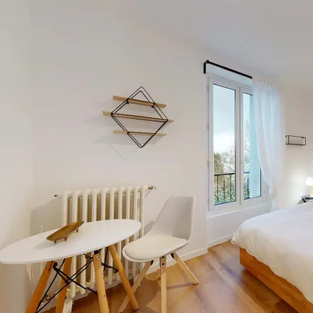 Rent this 12 bed room on Rue Égide Walschaerts - Égide Walschaertsstraat 29 in 1060 Saint-Gilles - Sint-Gillis, Belgium