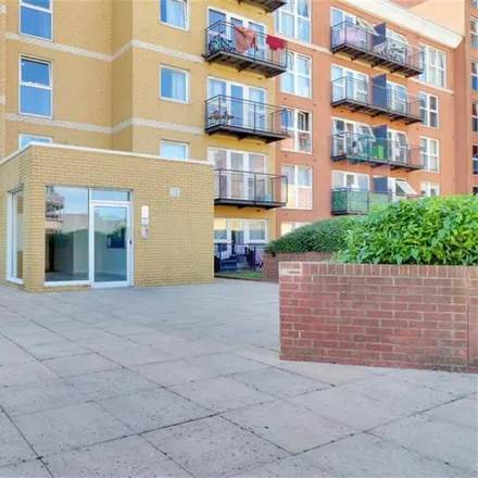 Rent this 1 bed apartment on Eastern Avenue in London, IG2 7JY