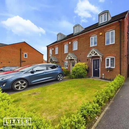 Buy this 3 bed townhouse on Speakman Way in Knowsley, L34 5ND