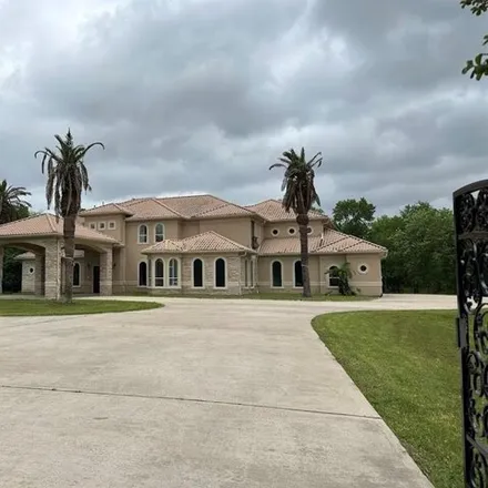 Buy this 7 bed house on 8448 Thompson Lake Drive in Fort Bend County, TX 77459