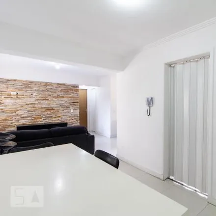 Rent this 2 bed apartment on Rua Padre Agostinho 2715 in Bigorrilho, Curitiba - PR
