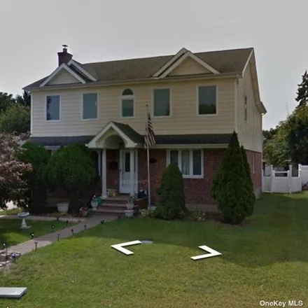 Buy this 5 bed house on 1030 Maple Lane in North New Hyde Park, NY 11040