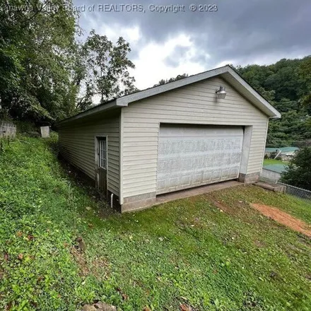 Image 4 - 68 Redmans Court, Tyler Mountain, Kanawha County, WV 25313, USA - House for sale