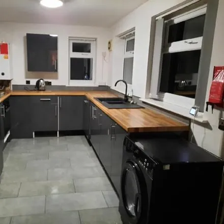 Rent this 4 bed house on 5 Cranmer Grove in Nottingham, NG3 4HE