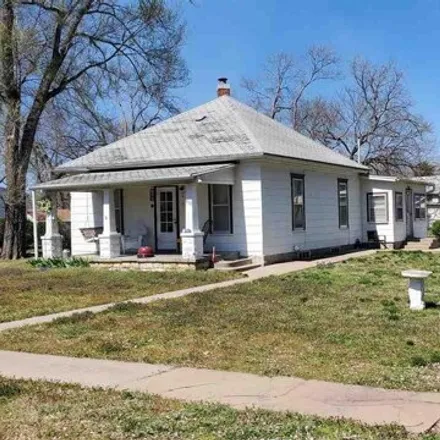 Buy this 2 bed house on 838 West 8th Street in Junction City, KS 66441