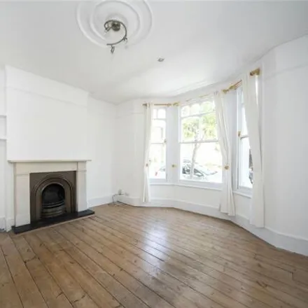 Image 2 - 27 Gloucester Road, London, TW9 3BS, United Kingdom - House for sale