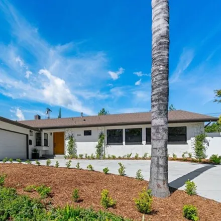 Image 3 - 8347 Lester Lane, Los Angeles, CA 91304, USA - House for sale