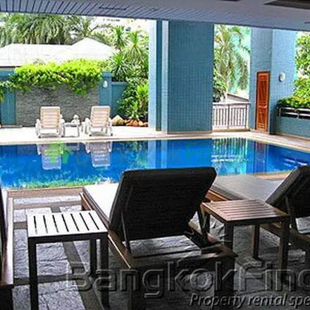 Rent this 3 bed apartment on Noble in Phloen Chit Road, Witthayu