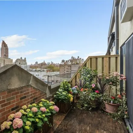 Image 4 - 170 West 76th Street, New York, NY 10023, USA - Apartment for sale