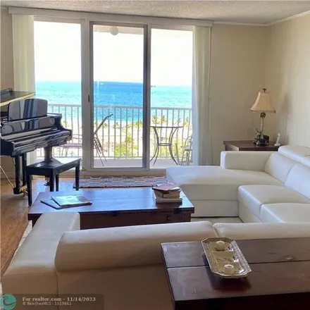 Rent this 2 bed condo on Las Olas Circle in Fort Lauderdale, FL 33304