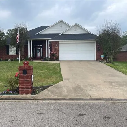 Buy this 3 bed house on 952 Eagle Crest Drive in Alma, AR 72921