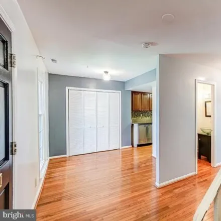Image 5 - 6012 Westchester Park Drive, Hyattsville, MD 20740, USA - Condo for sale