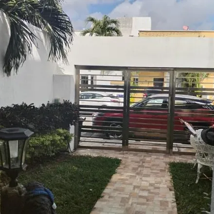 Buy this 3 bed house on Paseo del Mayab in 77501 Cancún, ROO