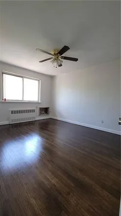 Image 6 - 333 Avenue T, New York, NY 11223, USA - Duplex for rent