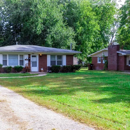 Buy this 2 bed house on 4333 Lynnview Drive in Saint Dennis, Louisville