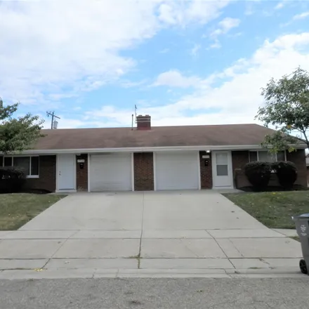 Buy this studio duplex on 1851 Redwood Street in Reynoldsburg, OH 43068