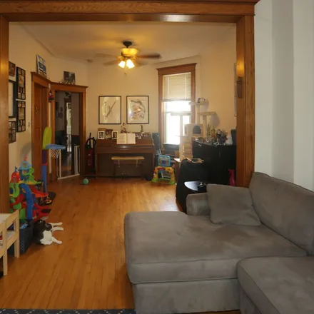 Rent this 2 bed apartment on 1926 West Berteau Avenue in Chicago, IL 60640